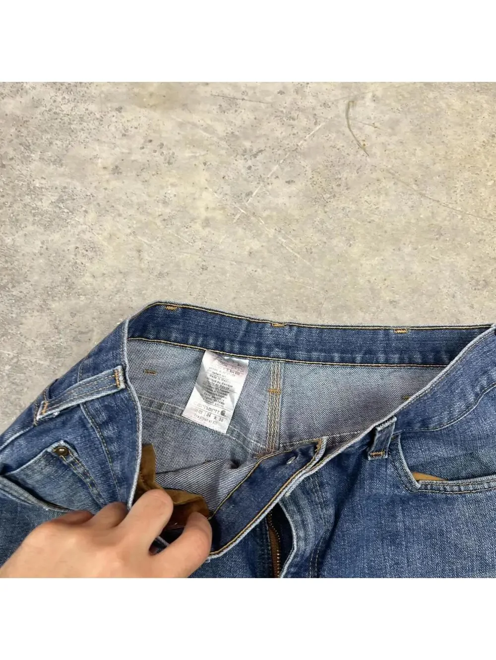 vintage carhartt straight leg dark blue jeans size 34 x 30